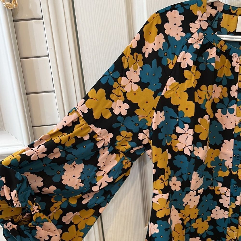 CAbi Teal and Mustard Flower Drop Favorite Bishop Sleeve Blouse NWOT sz Large - Picture 9 of 10